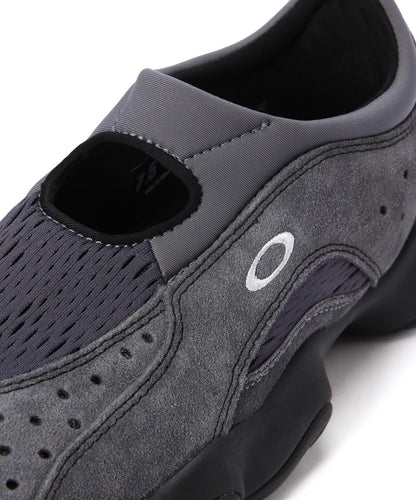 OAKLEY FACTORY TEAM/奧克利工廠隊 人體涼鞋