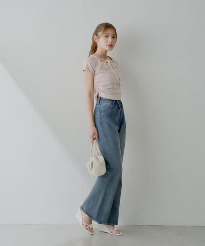 Chico 口袋刺繡緊身微喇牛仔褲