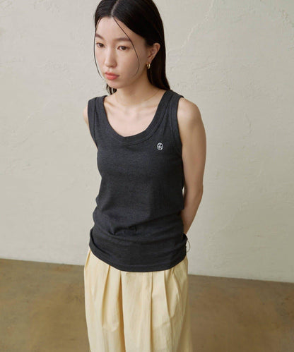 刺繡坦克頂