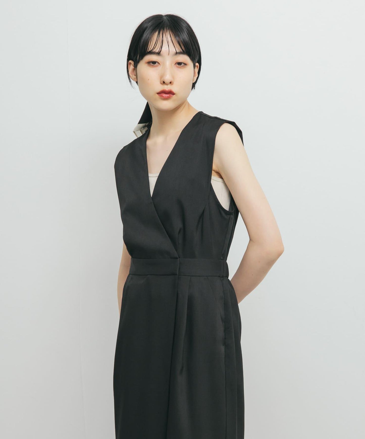 裹身連衣裙式揹帶裙