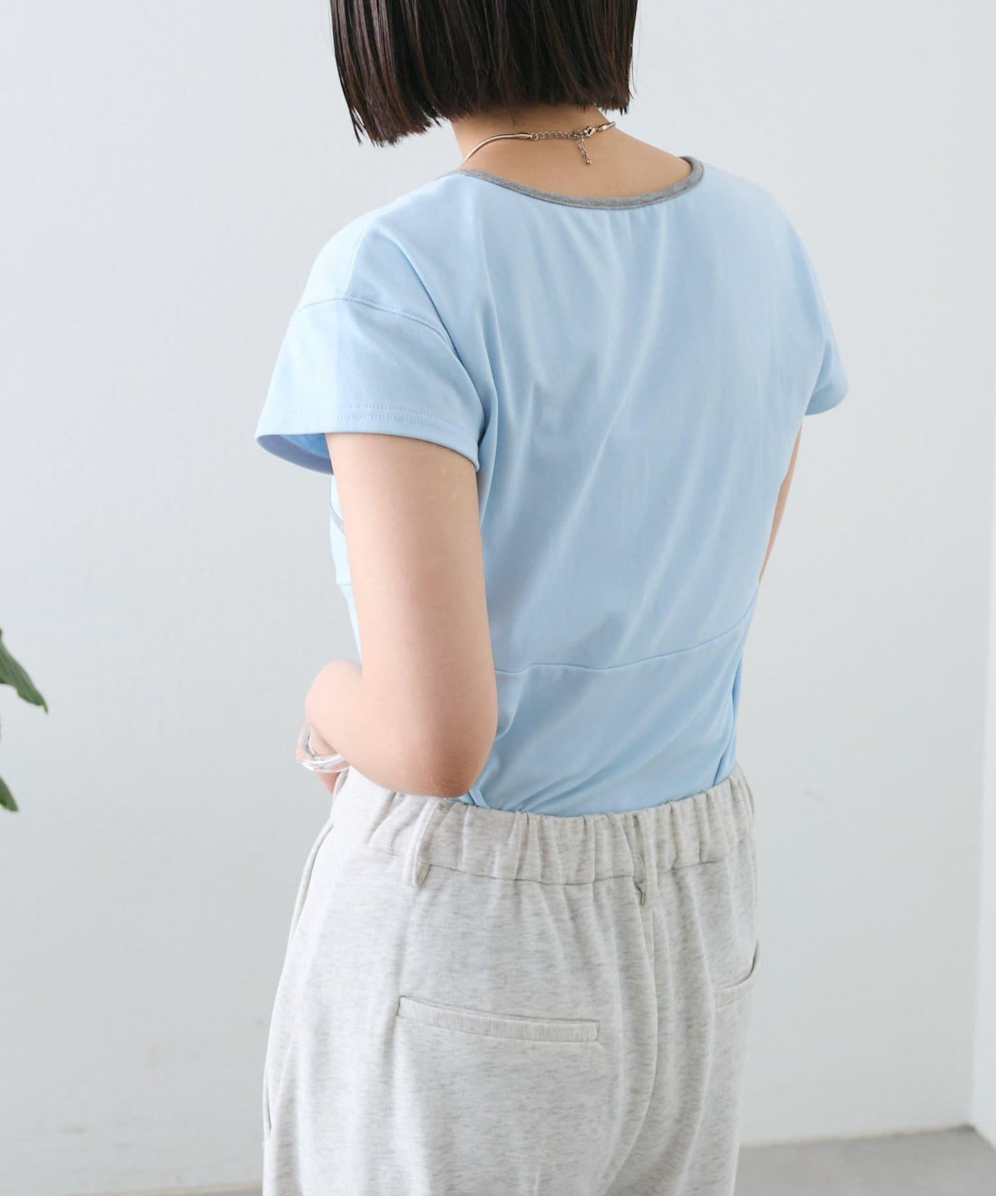 【神秘】配色領圈短袖T恤