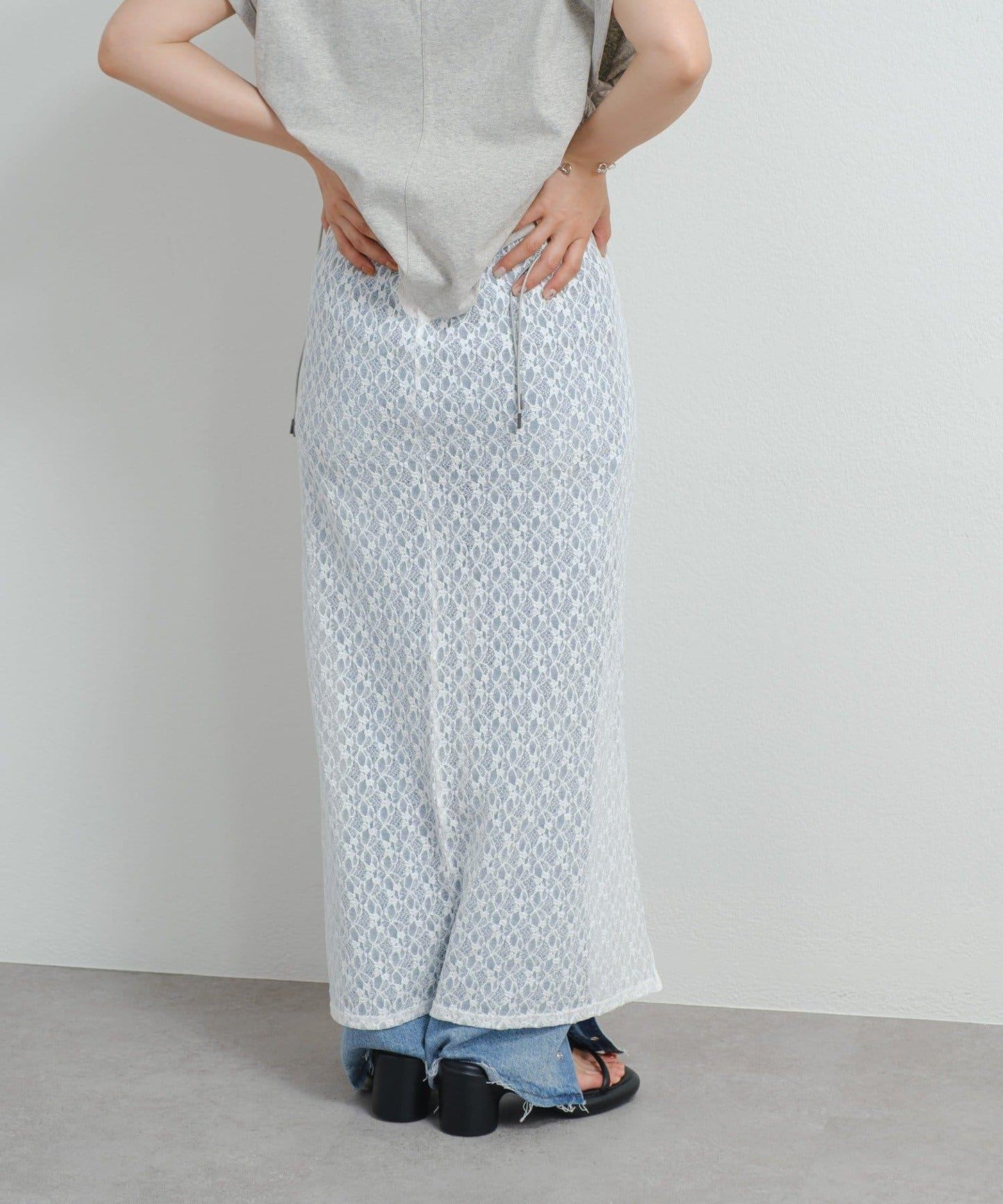 Kastane B 蕾絲開叉半身裙