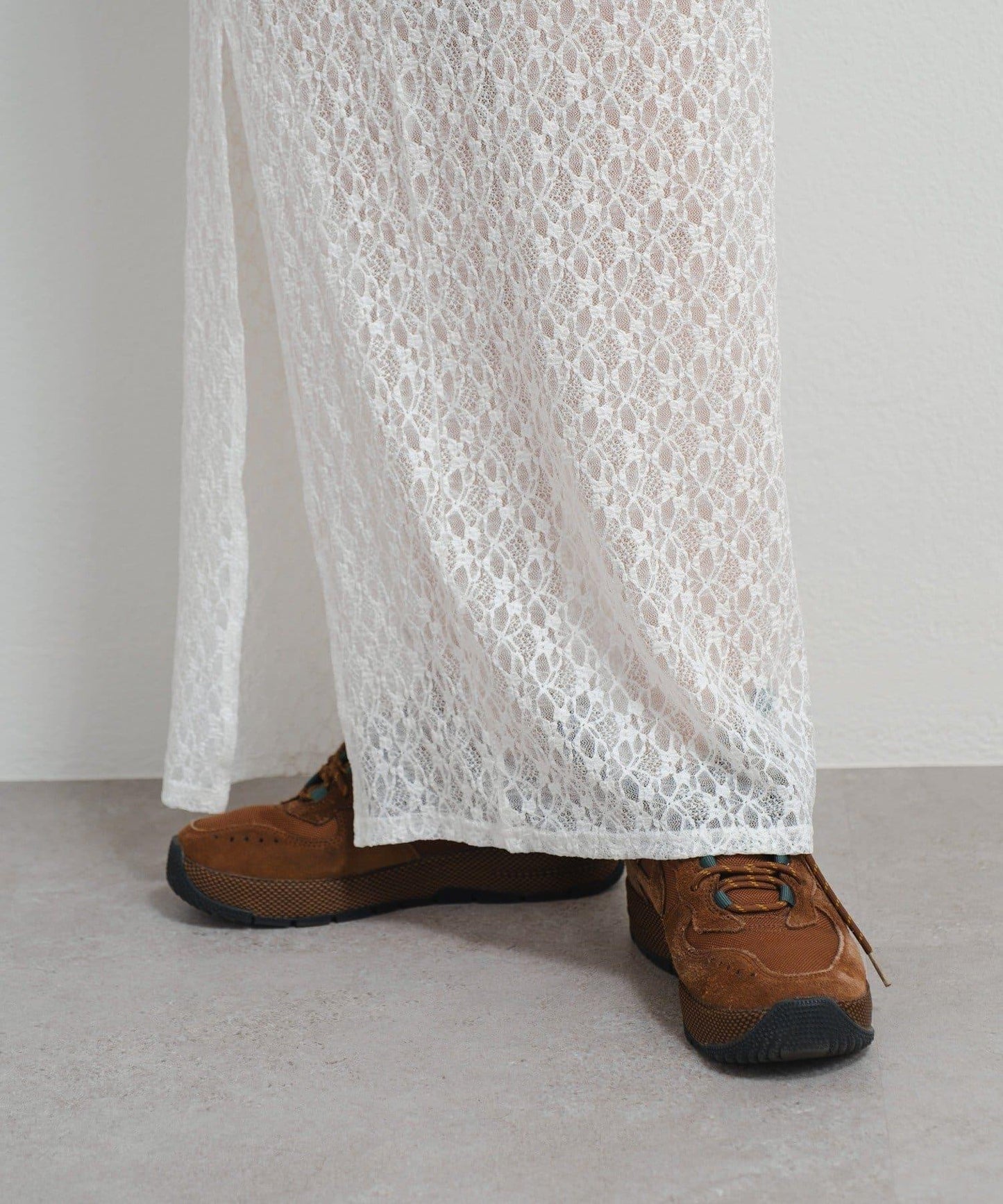 Kastane B 蕾絲開叉半身裙