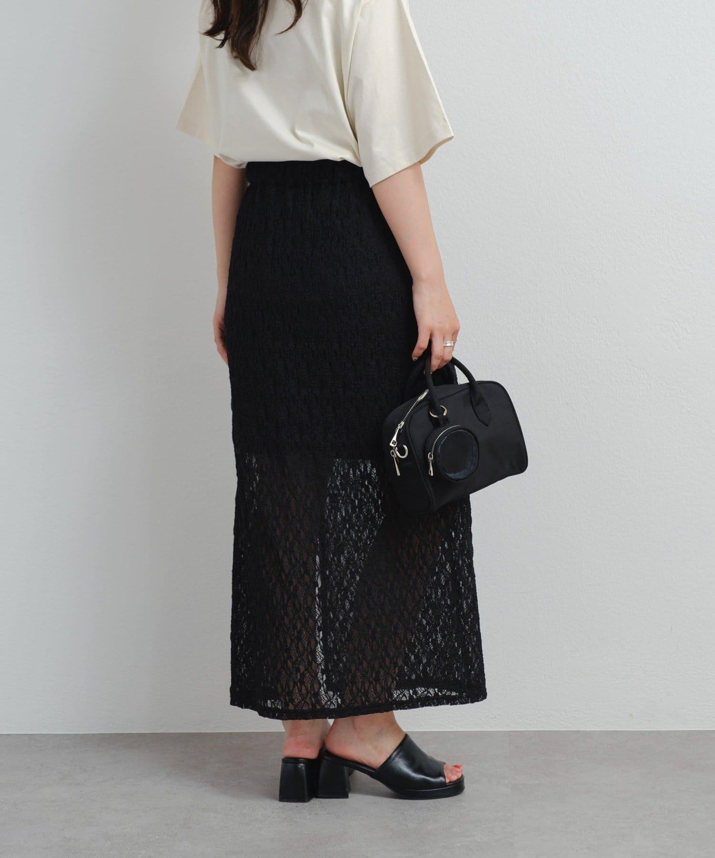 Kastane B 蕾絲開叉半身裙