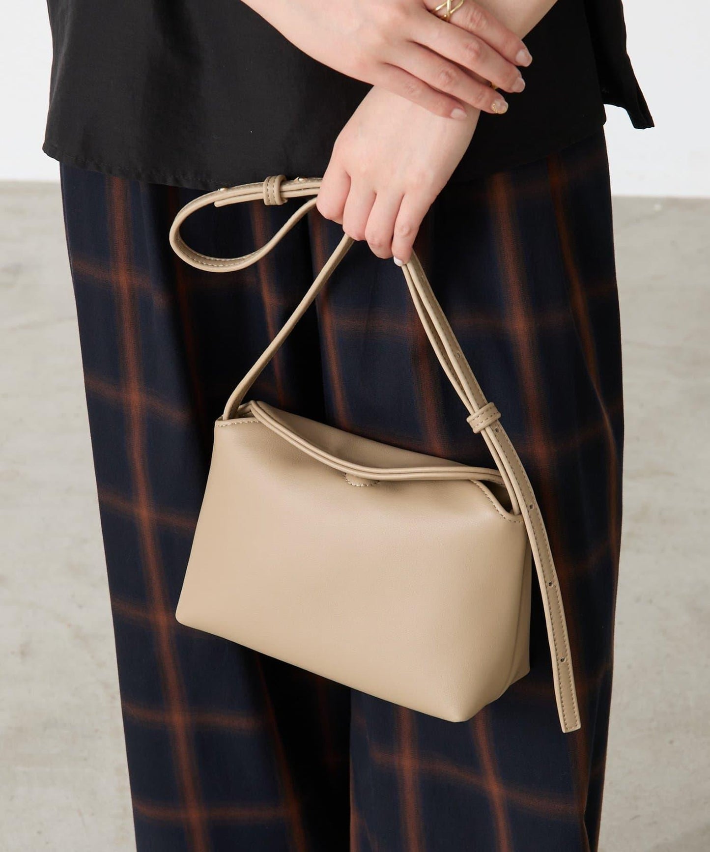 【PAPILLONNER/蝴蝶】翻蓋肩包