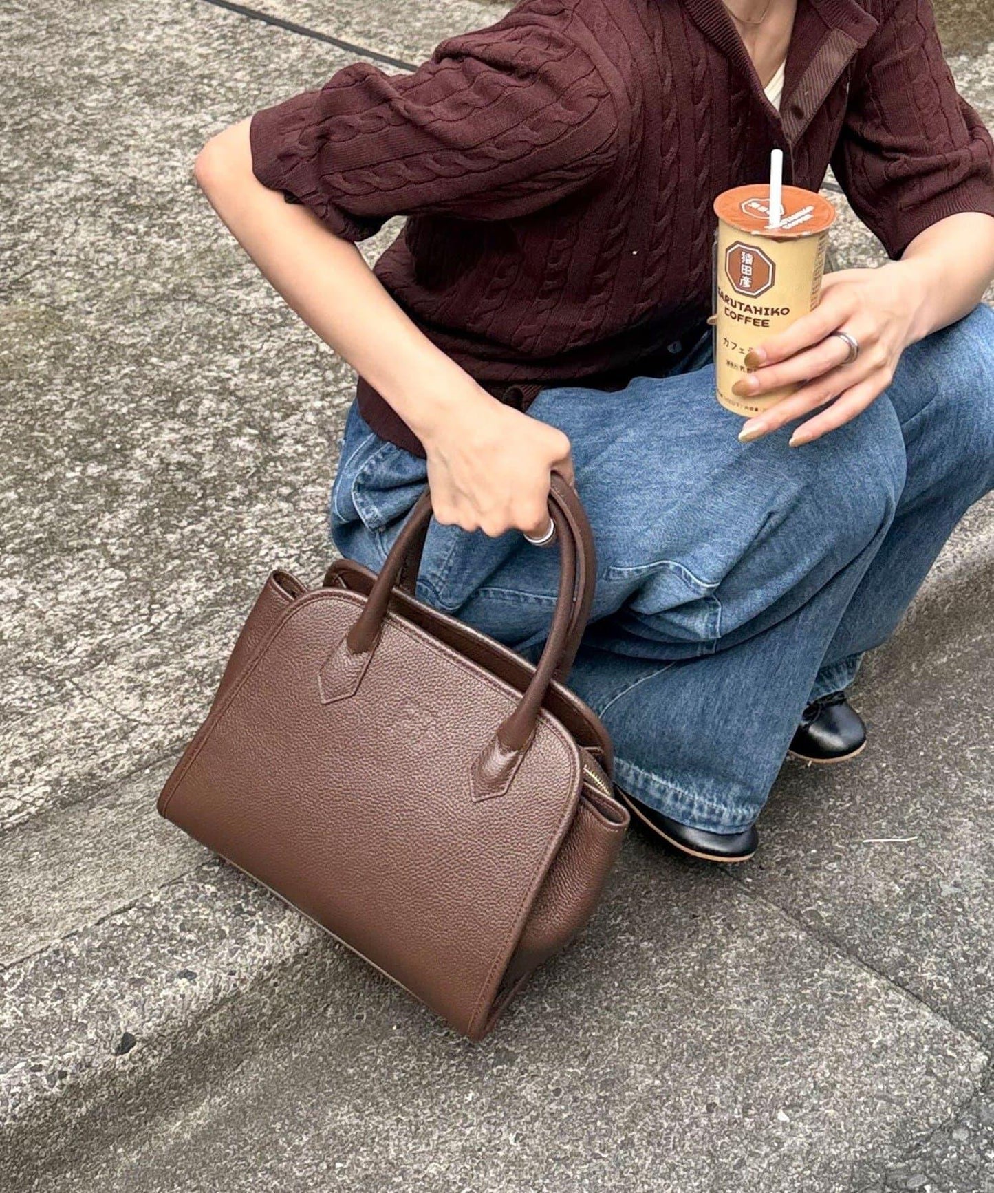 FR梯形皮革手提包
