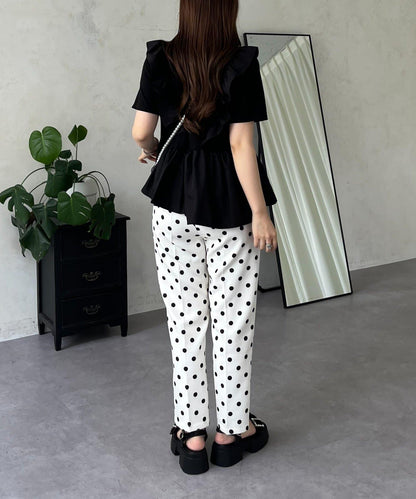 下襬不對稱荷葉邊T恤