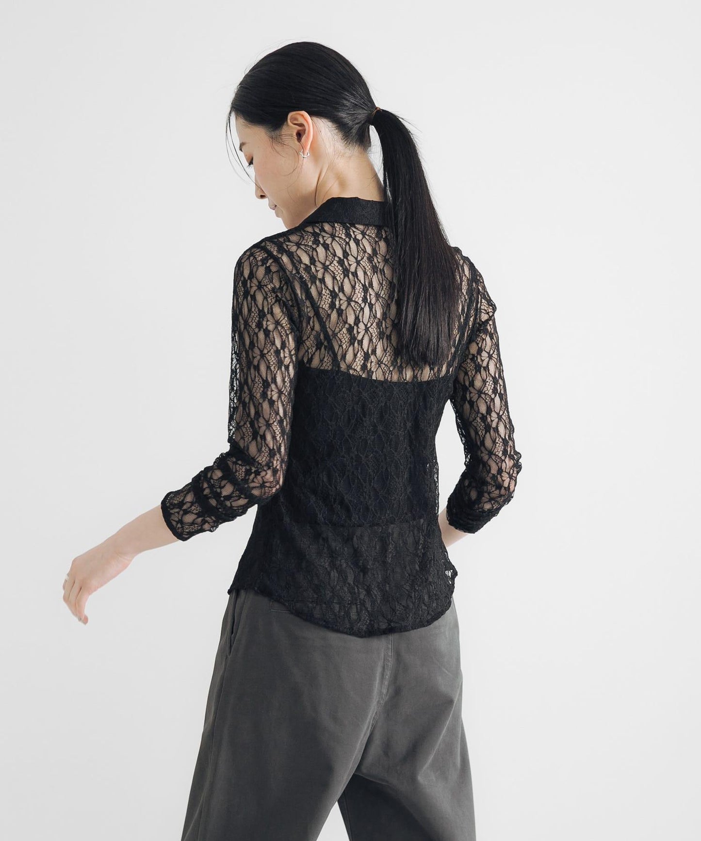 彈力蕾絲襯衫領上衣
