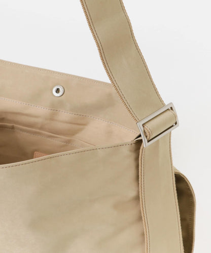 Hender Scheme 大號翻蓋單肩包