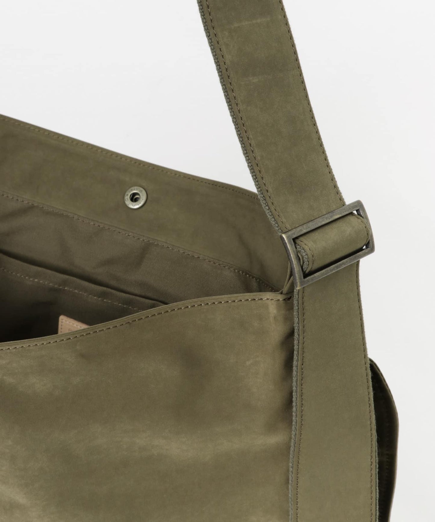 Hender Scheme 大號翻蓋單肩包