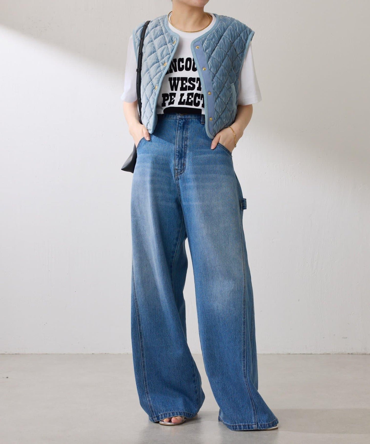 【成人款標誌T恤】溫哥華 絨布標誌T恤