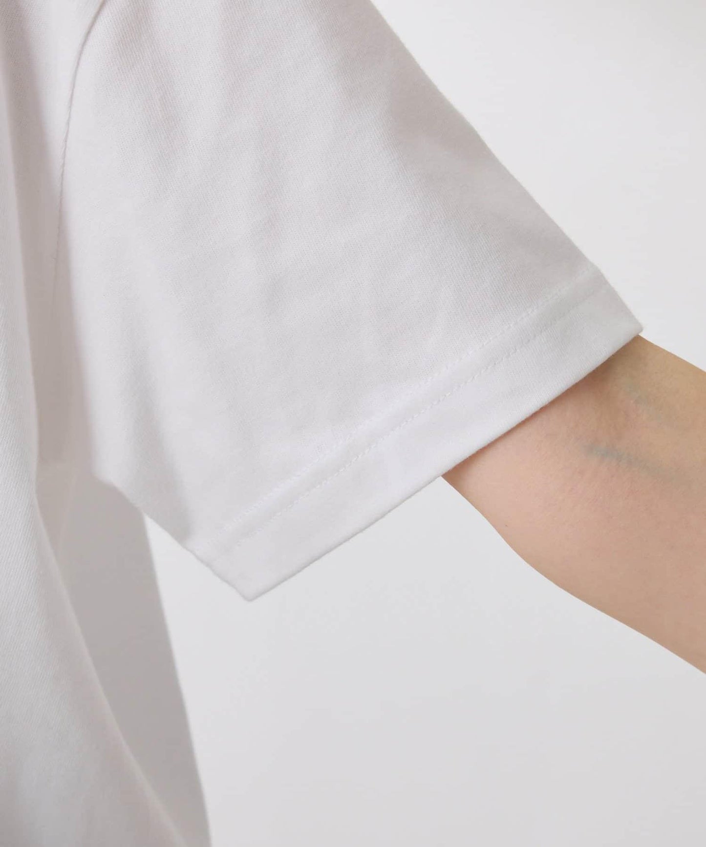 【成人款標誌T恤】溫哥華 絨布標誌T恤