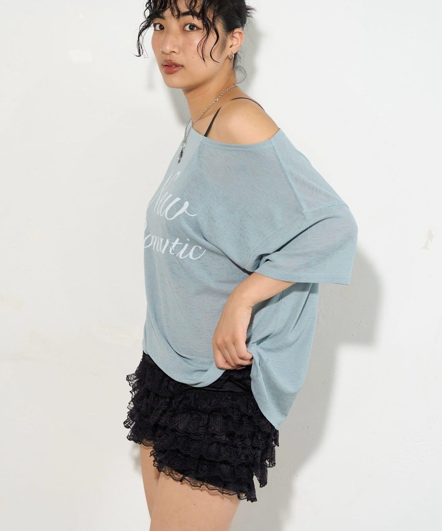 WHO'S WHO gallery 透視寬鬆一字肩T恤