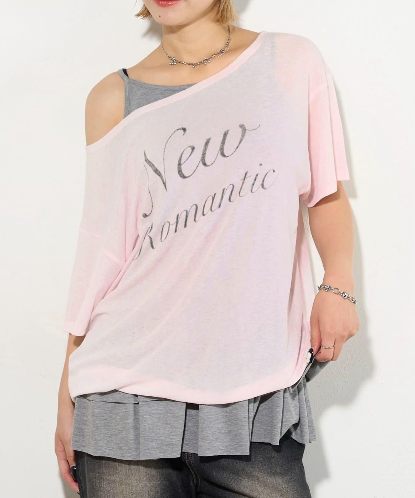 WHO'S WHO gallery 透視寬鬆一字肩T恤