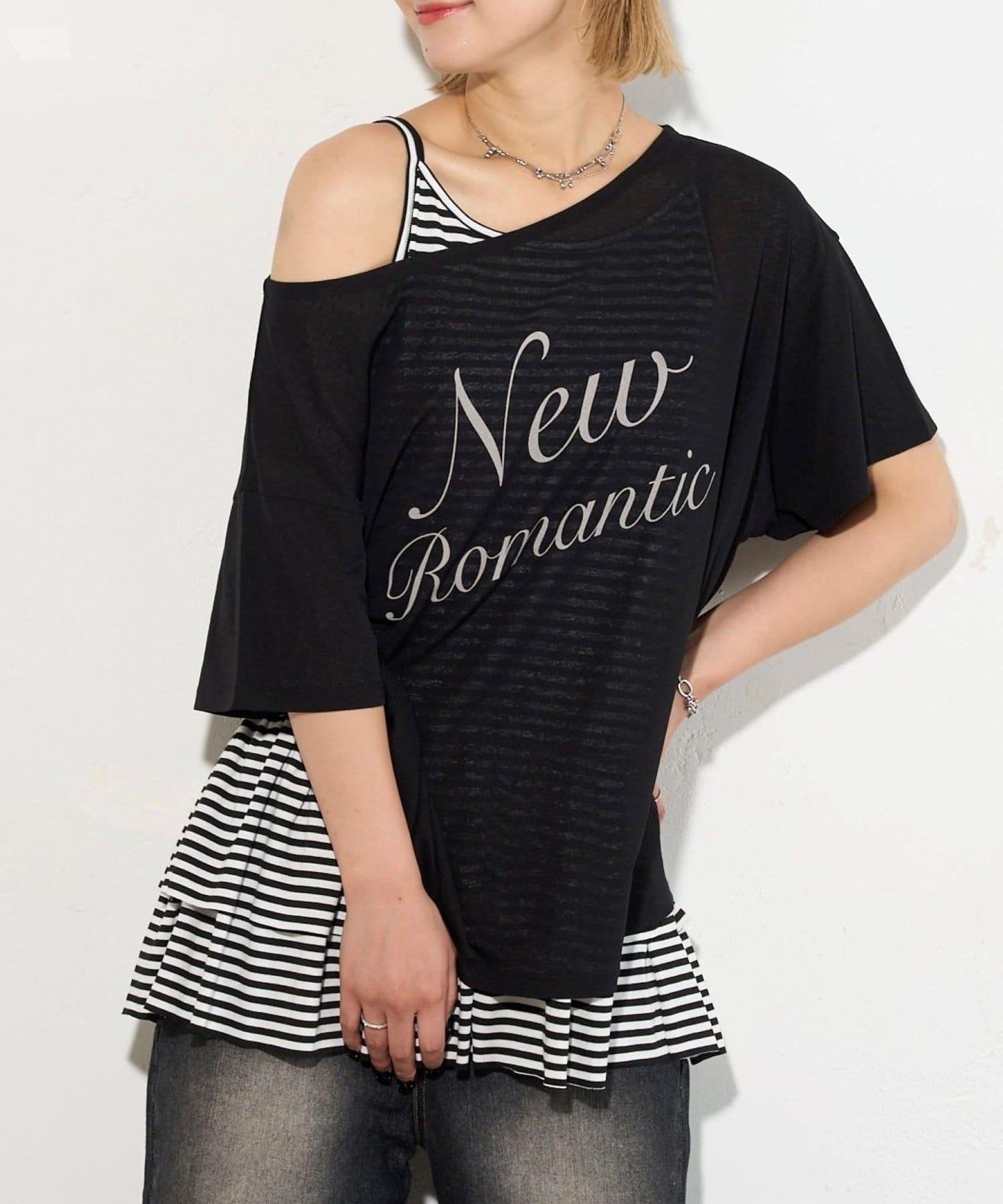 WHO'S WHO gallery 透視寬鬆一字肩T恤