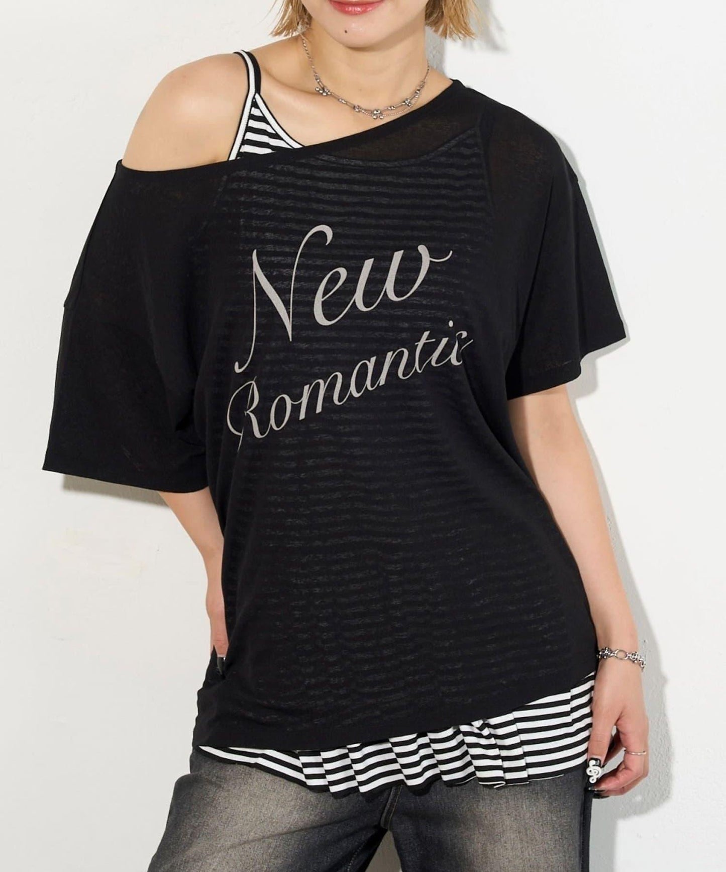 WHO'S WHO gallery 透視寬鬆一字肩T恤