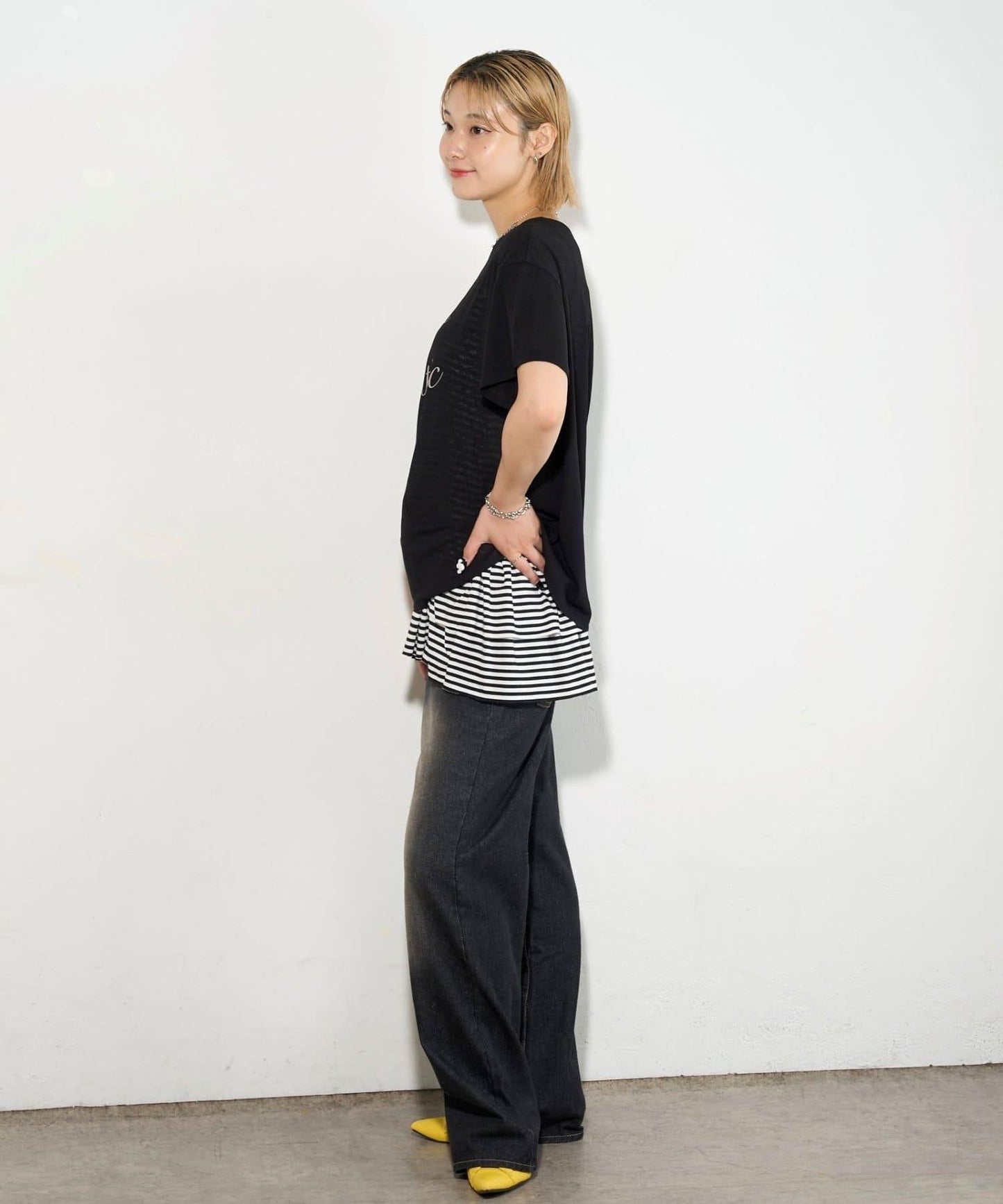 WHO'S WHO gallery 透視寬鬆一字肩T恤