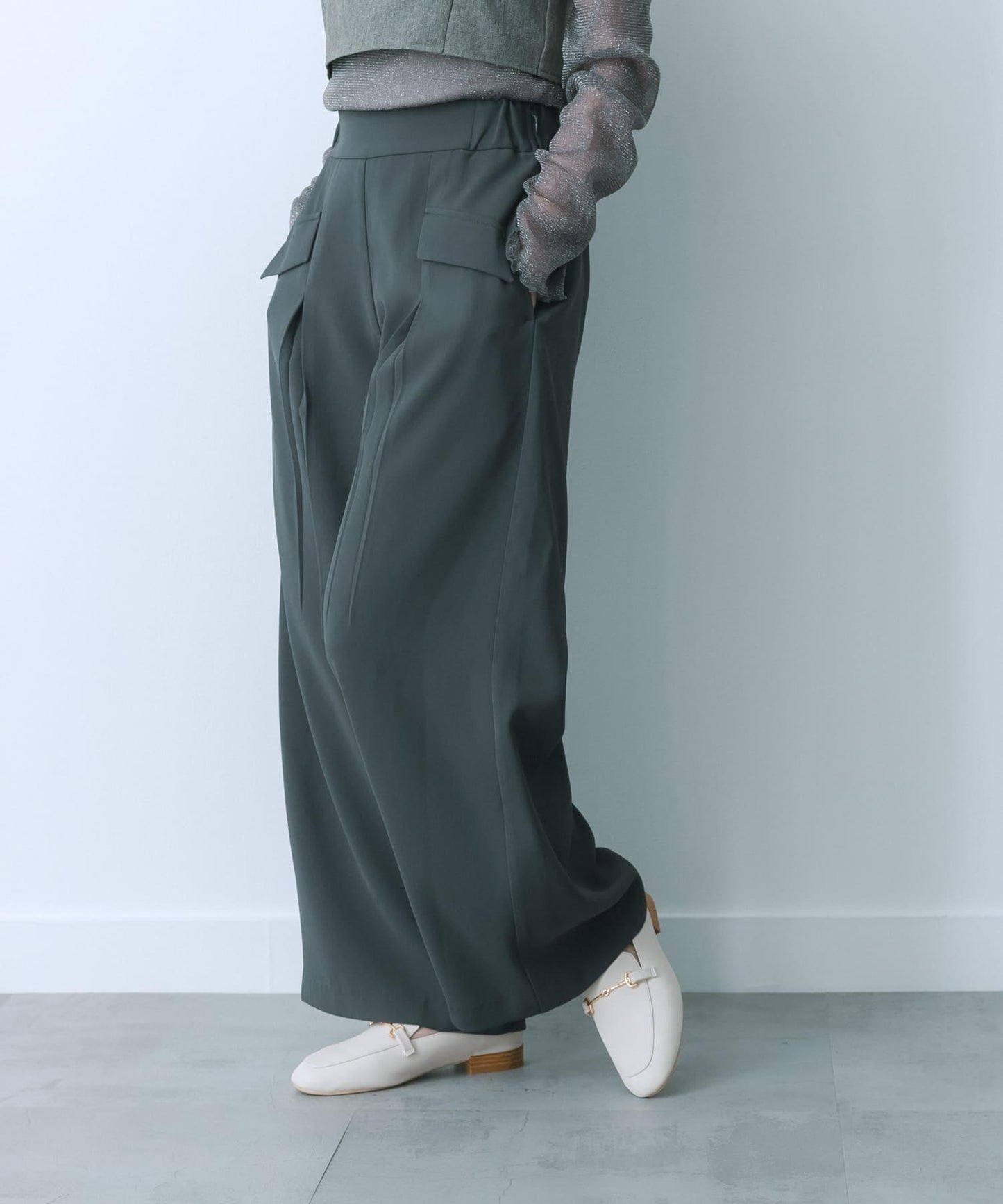 翻蓋口袋寬鬆長褲