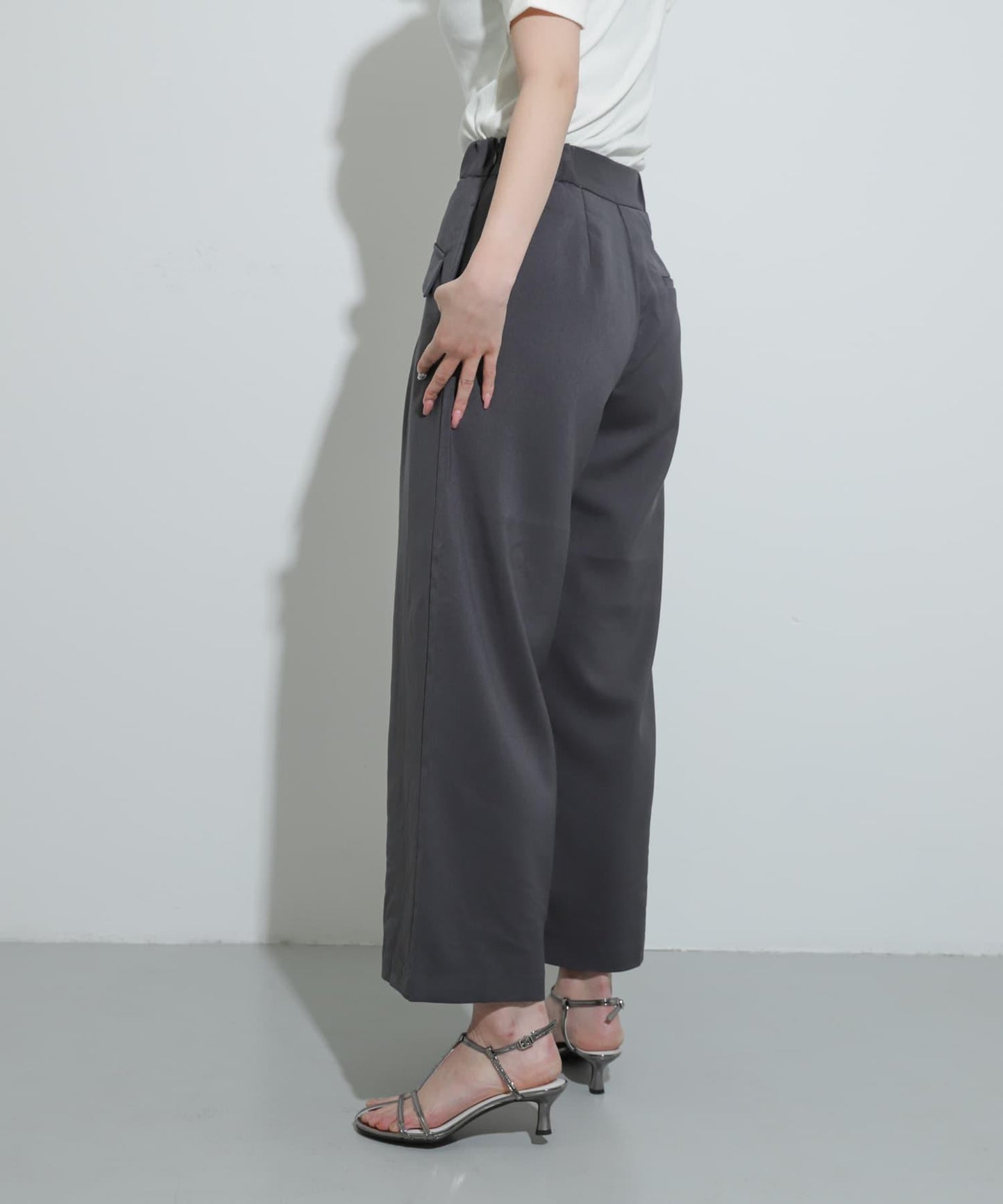 翻蓋口袋寬鬆長褲