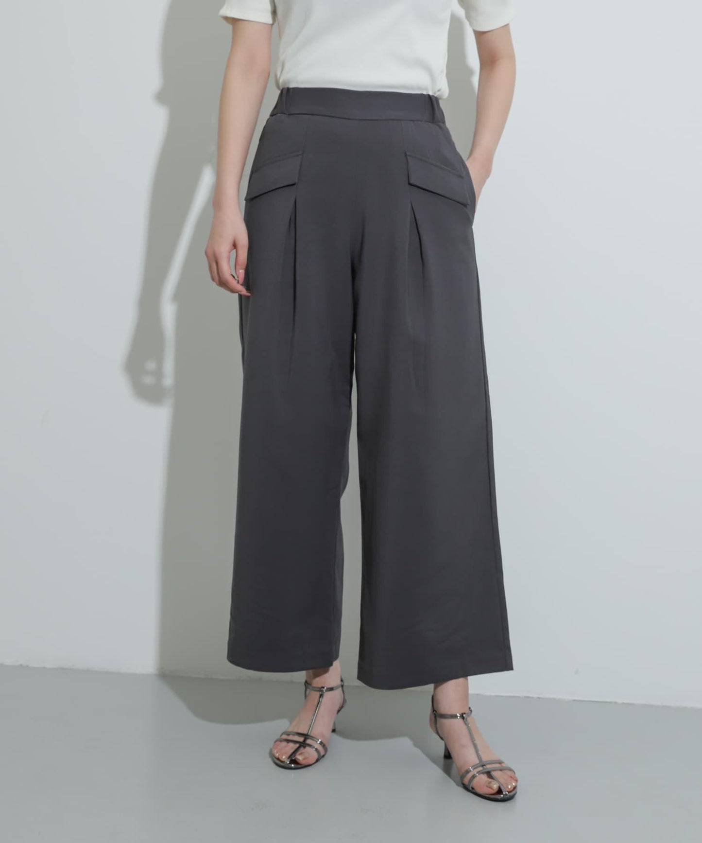 翻蓋口袋寬鬆長褲