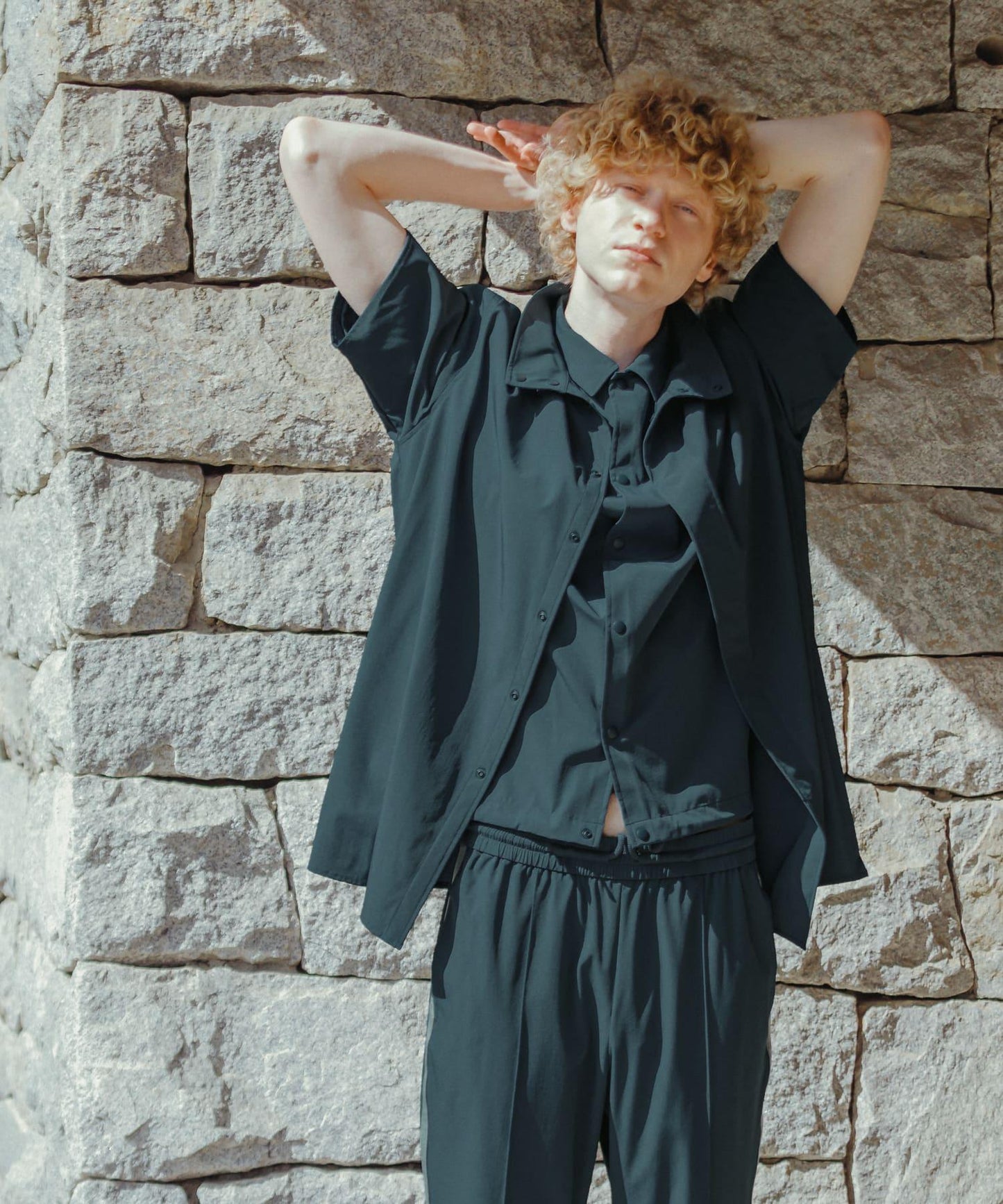 Uiscel 4向彈力側拉鍊寬鬆襯衫