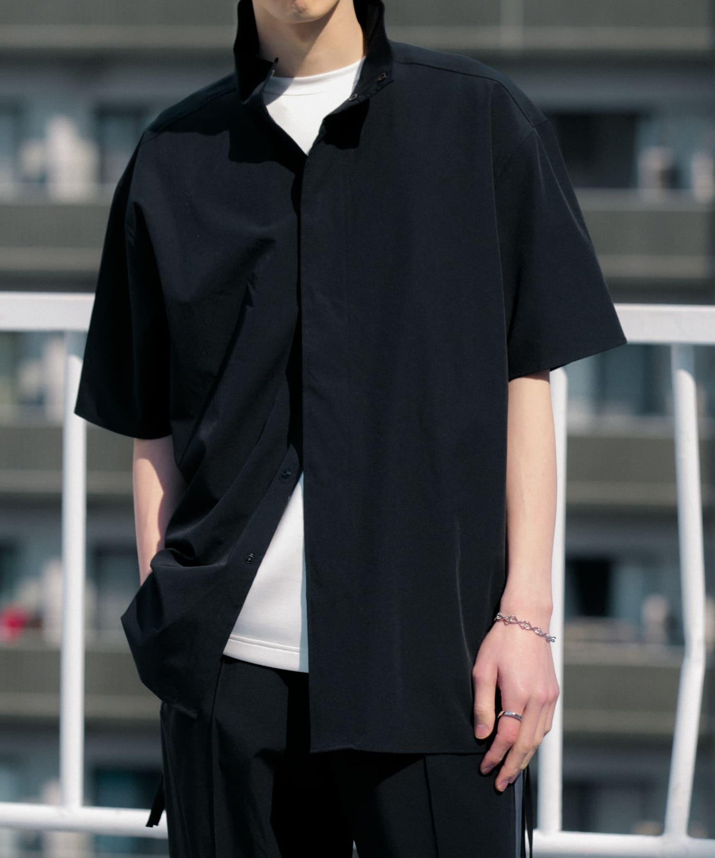 Uiscel 4向彈力側拉鍊寬鬆襯衫