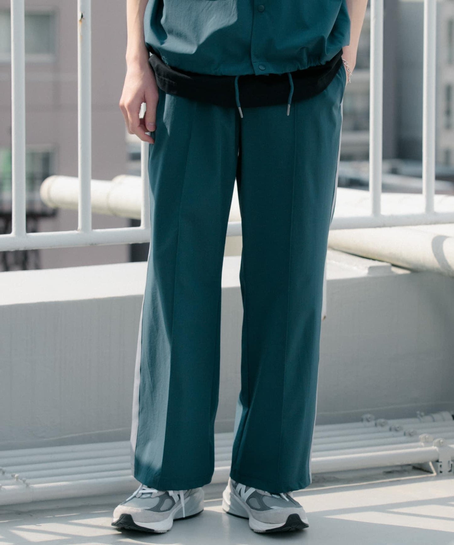 Uiscel 4向彈力側邊條紋褲