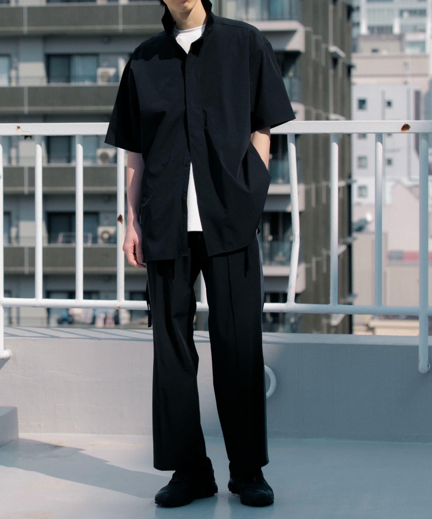 Uiscel 4向彈力側拉鍊寬鬆襯衫