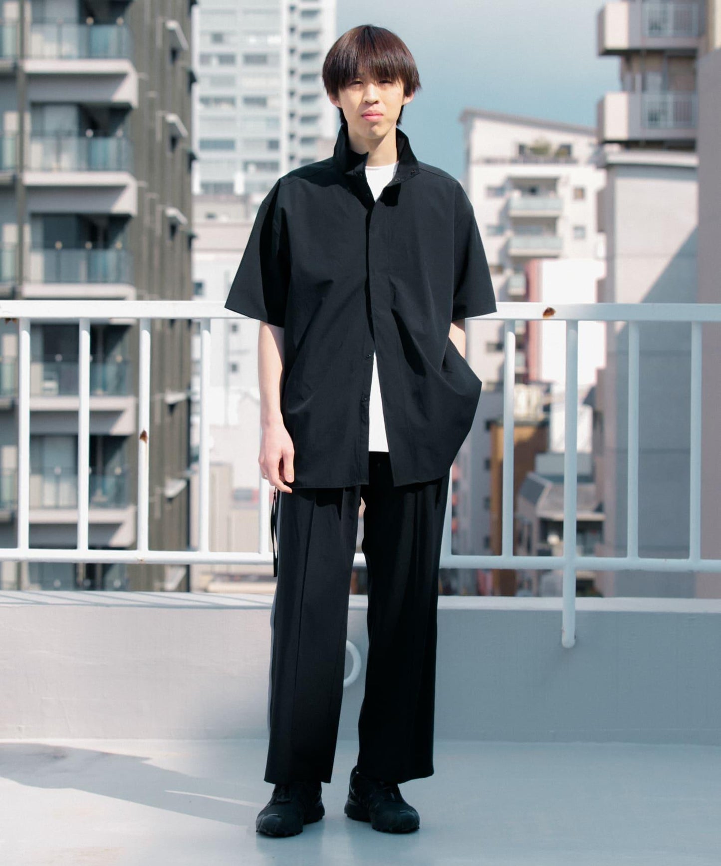 Uiscel 4向彈力側拉鍊寬鬆襯衫