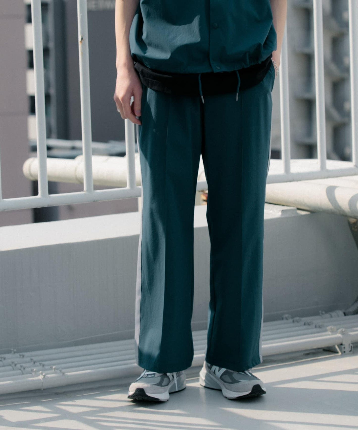 Uiscel 4向彈力側邊條紋褲