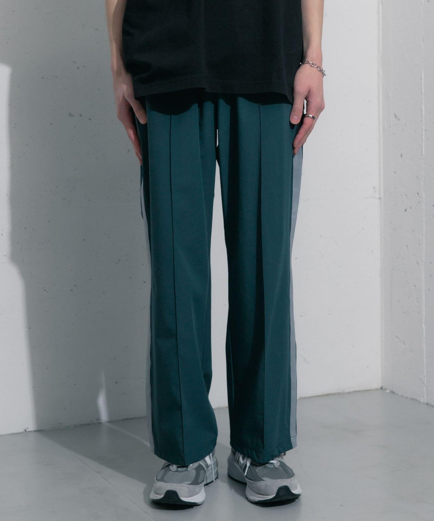 Uiscel 4向彈力側邊條紋褲