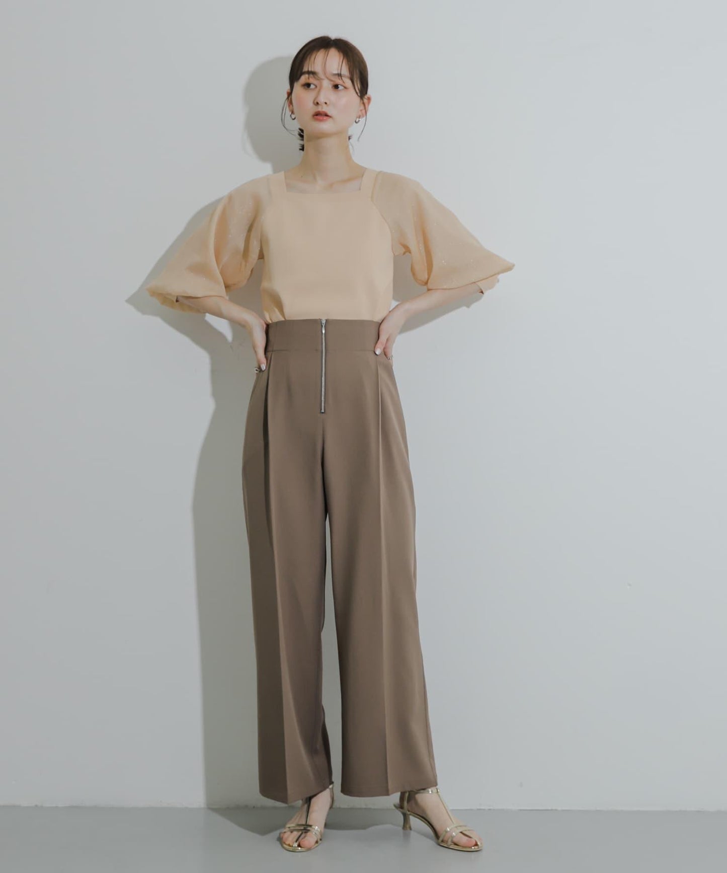 透視感蓬鬆袖針織衫（五分袖）