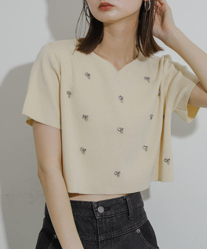 心形領口鑲鑽毛衣