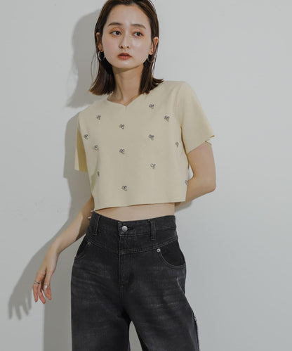 心形領口鑲鑽毛衣