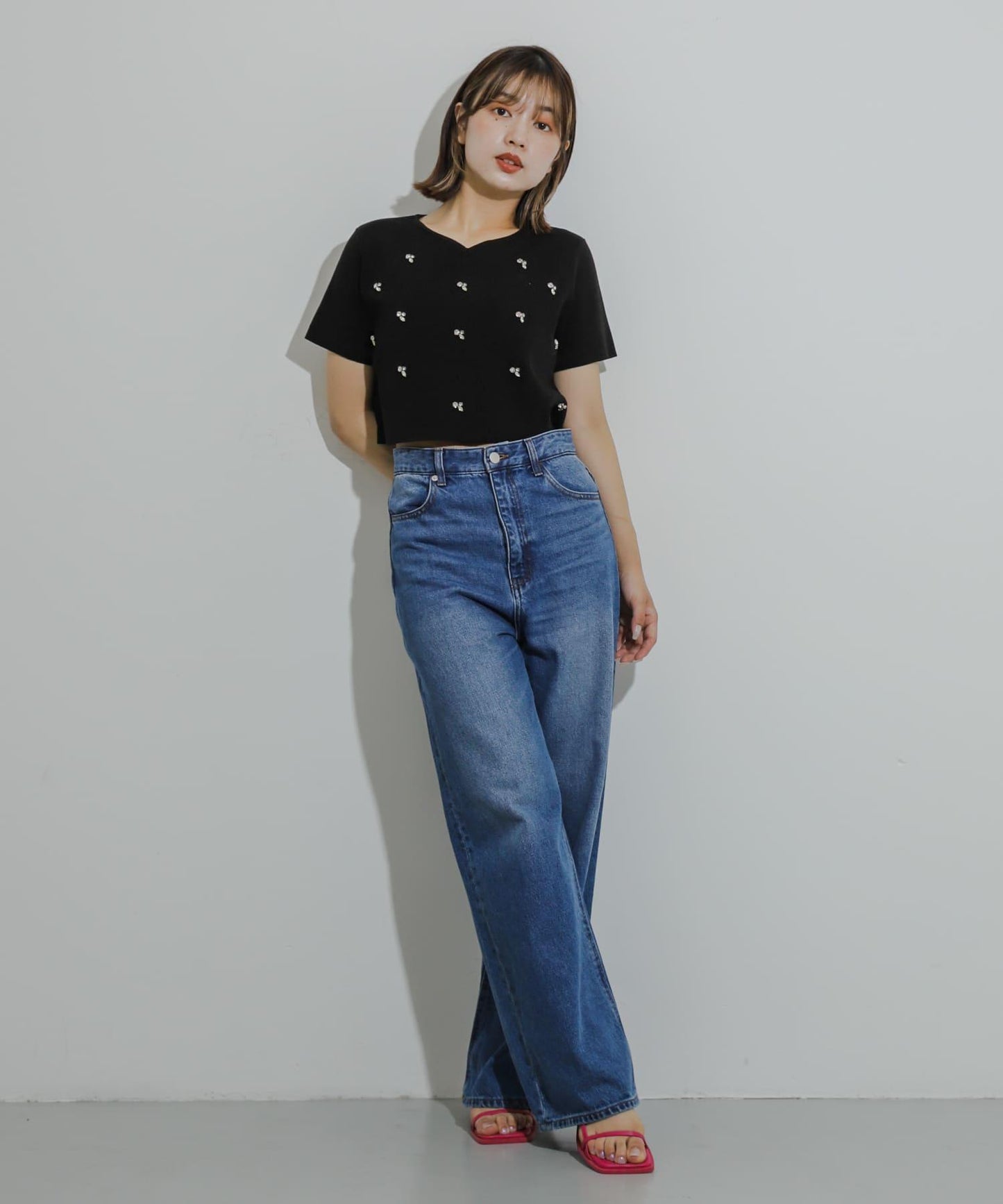 心形領口鑲鑽毛衣