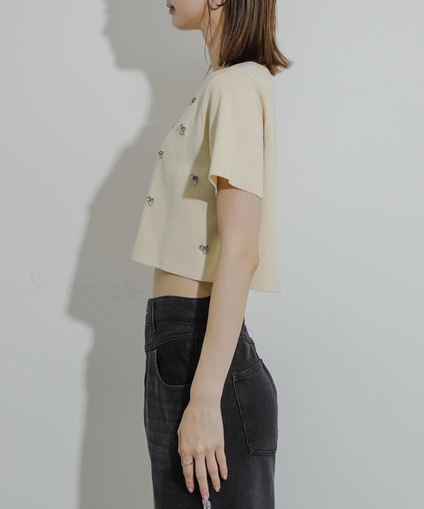 心形領口鑲鑽毛衣