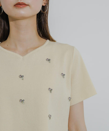 心形領口鑲鑽毛衣