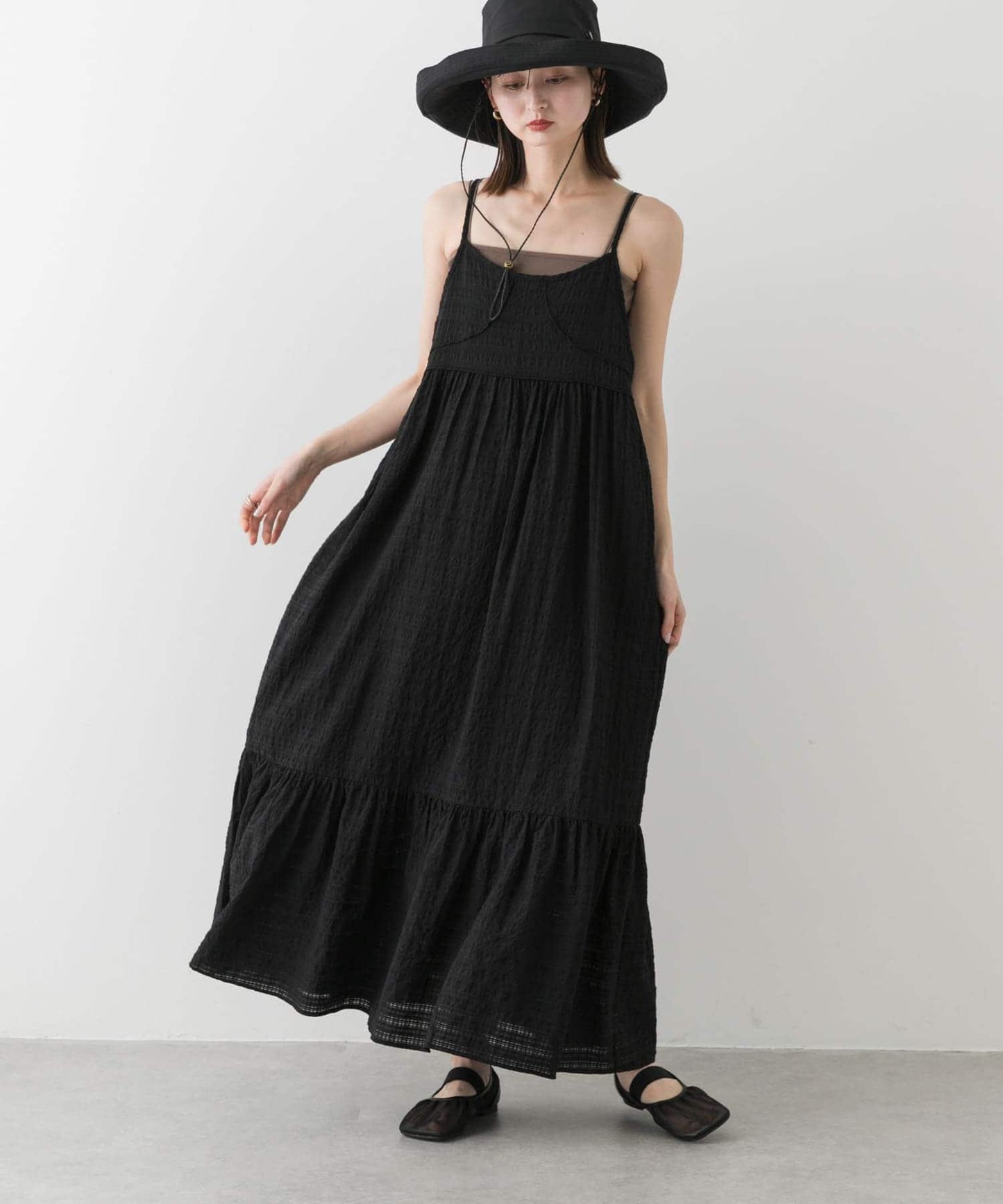 格紋提花吊帶連衣裙