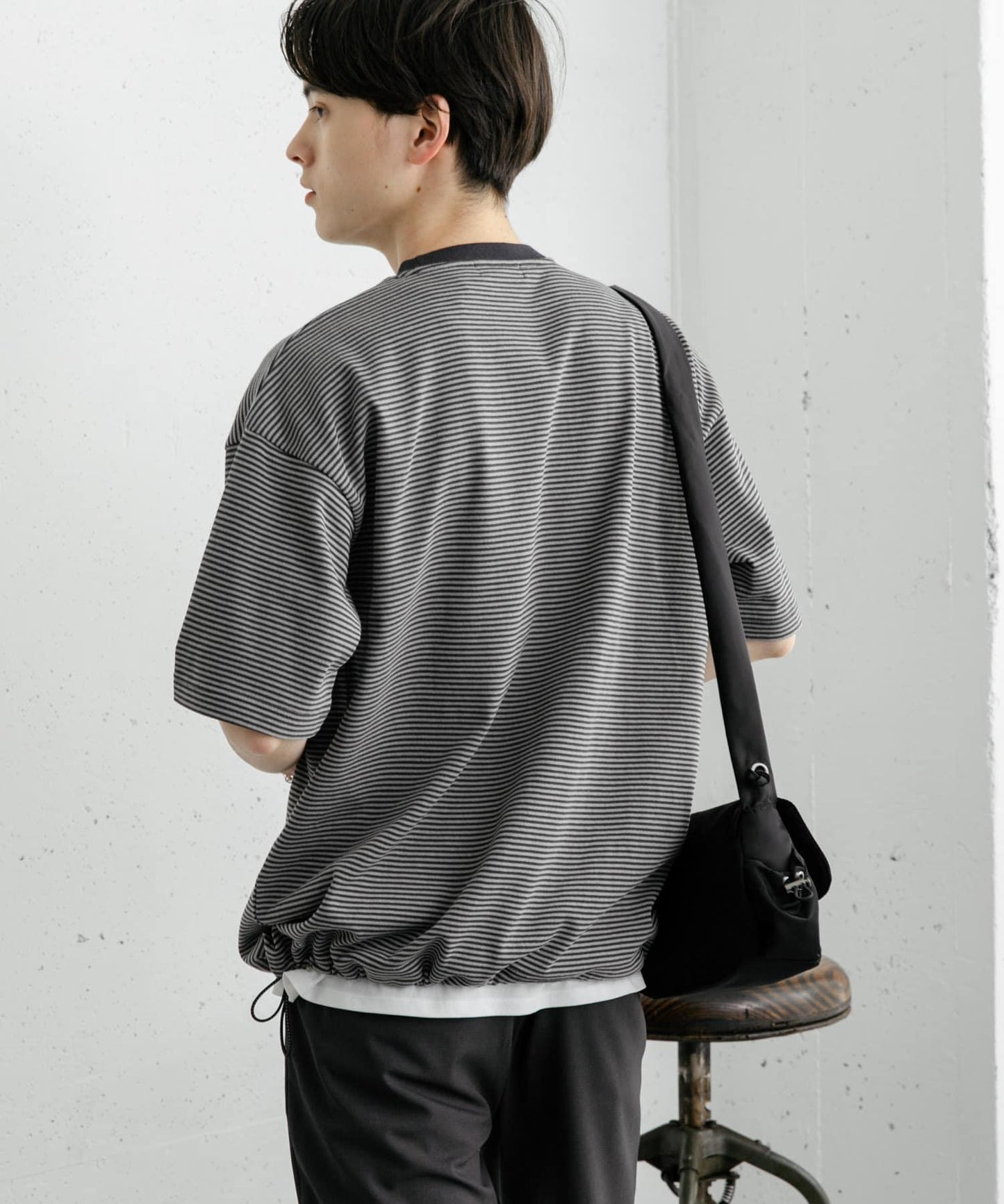 中性款抽繩短袖T恤