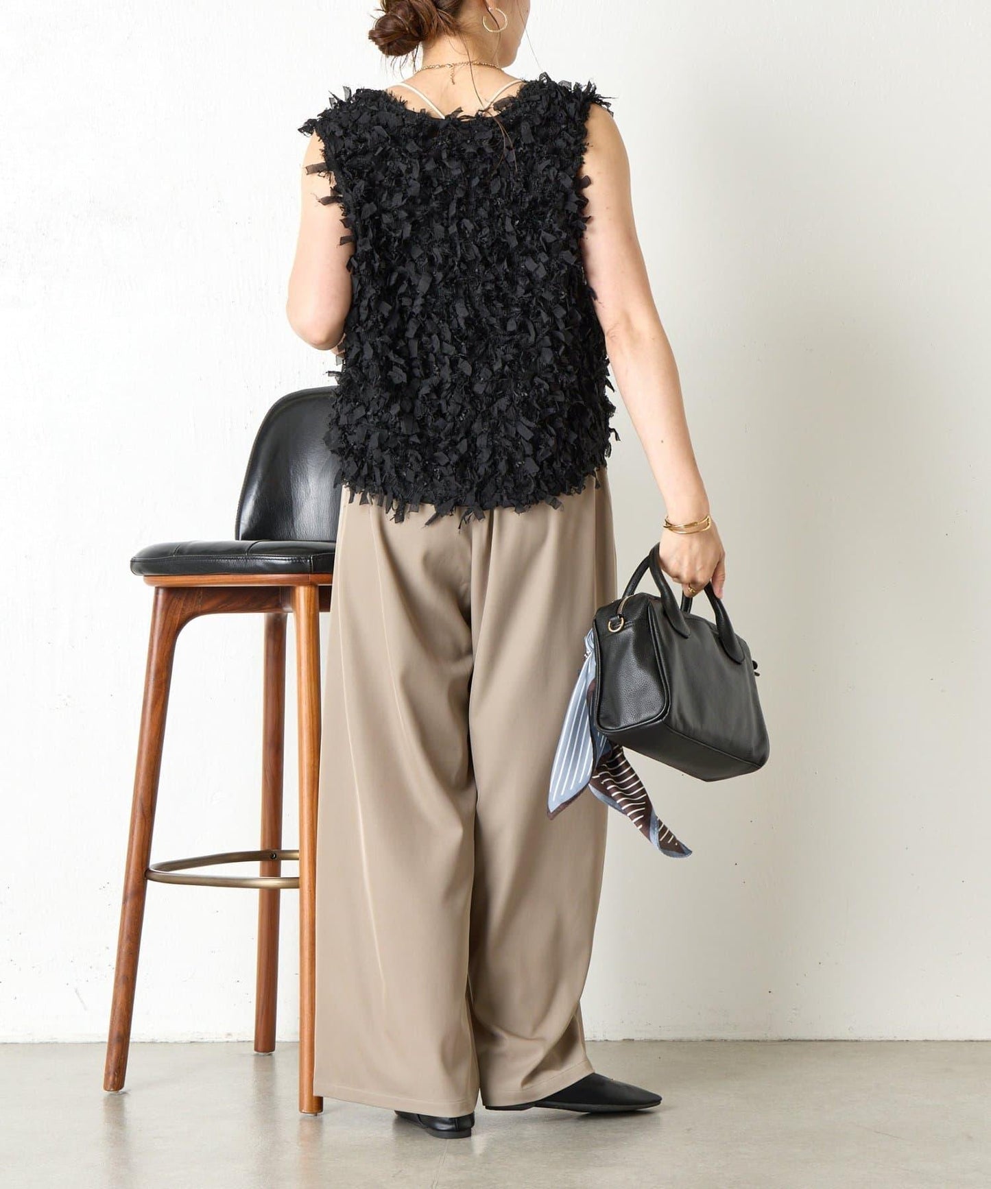 帶褶皺設計的寬鬆長褲