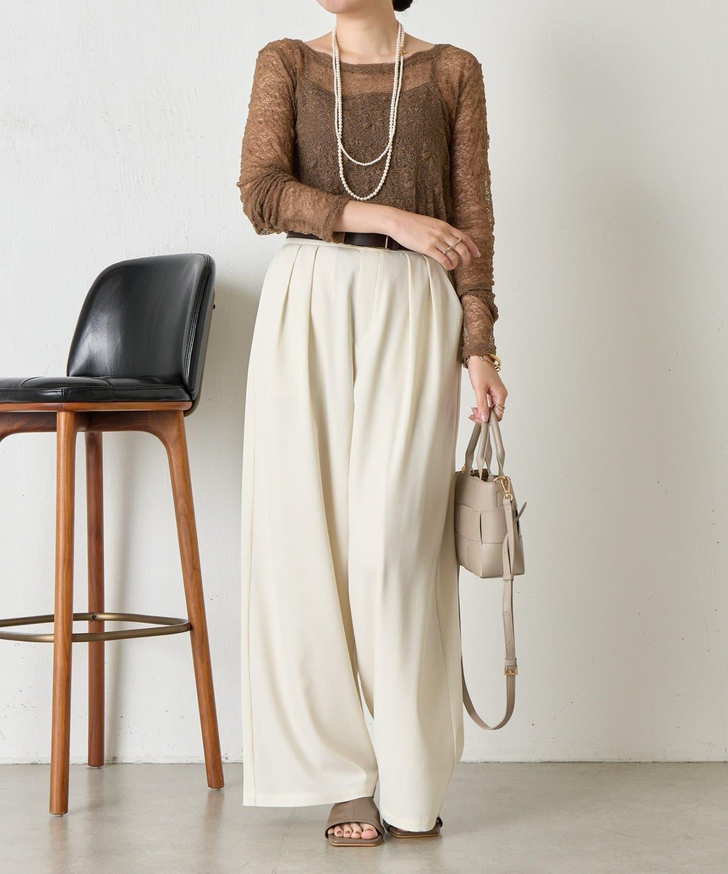 帶褶皺設計的寬鬆長褲