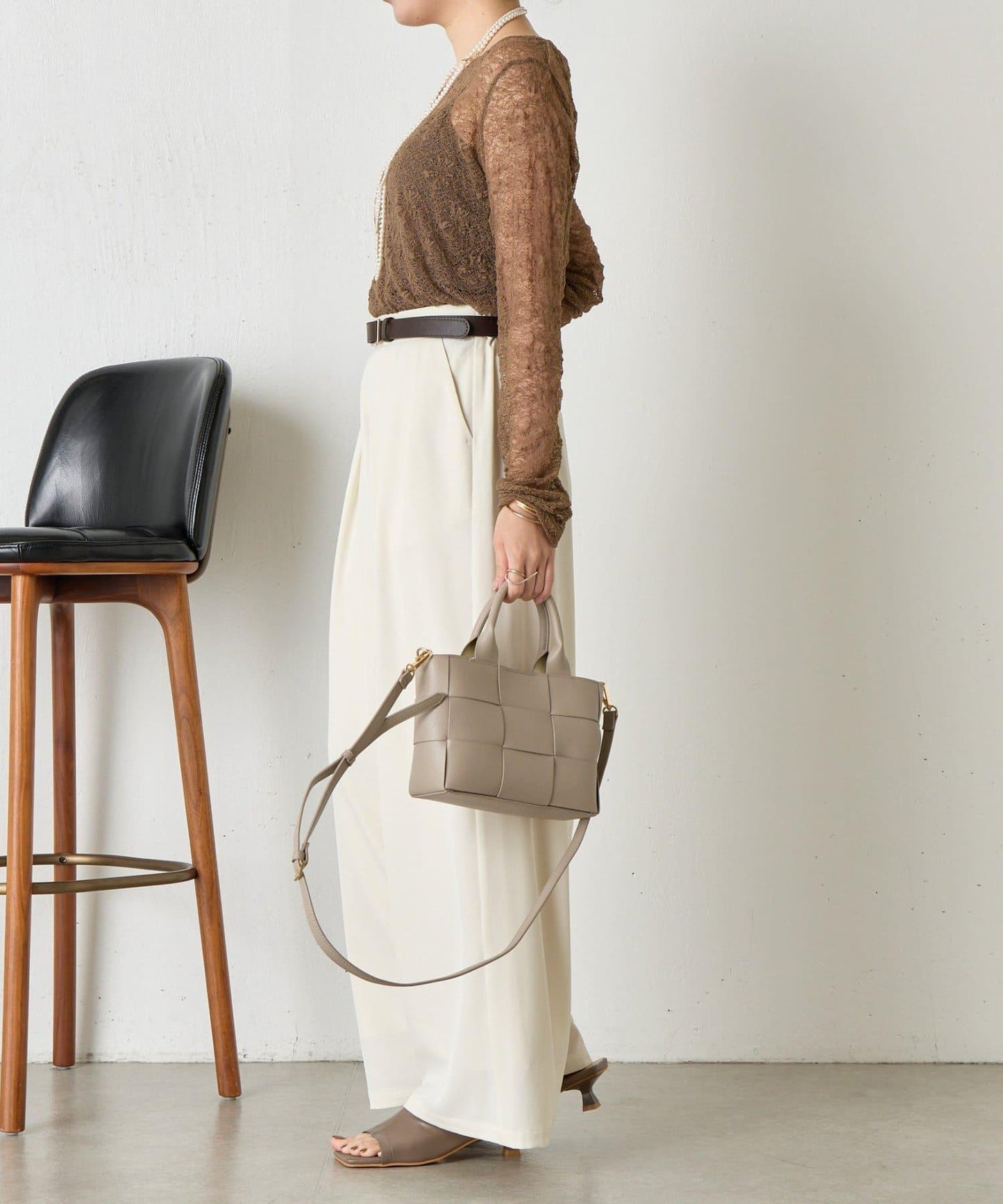 帶褶皺設計的寬鬆長褲