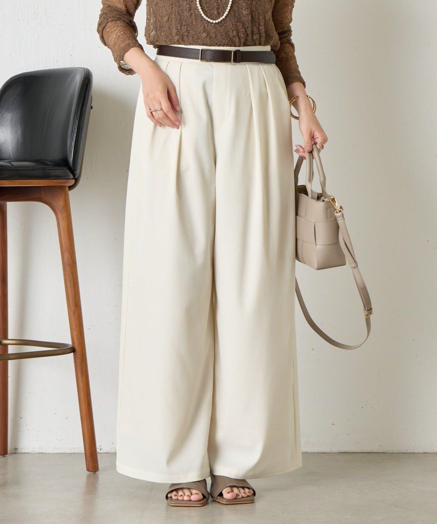 帶褶皺設計的寬鬆長褲