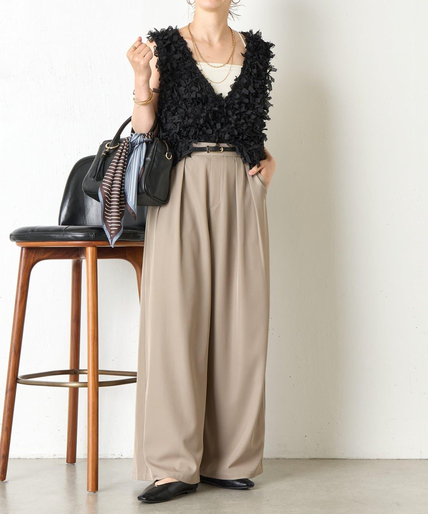 帶褶皺設計的寬鬆長褲