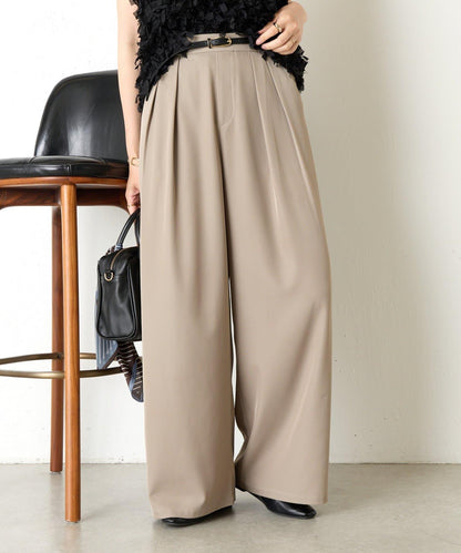 帶褶皺設計的寬鬆長褲
