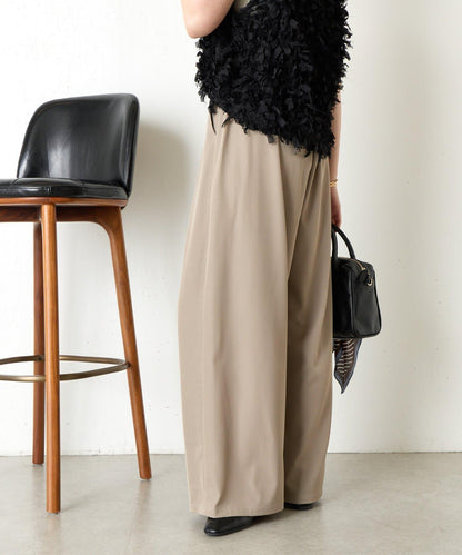 帶褶皺設計的寬鬆長褲