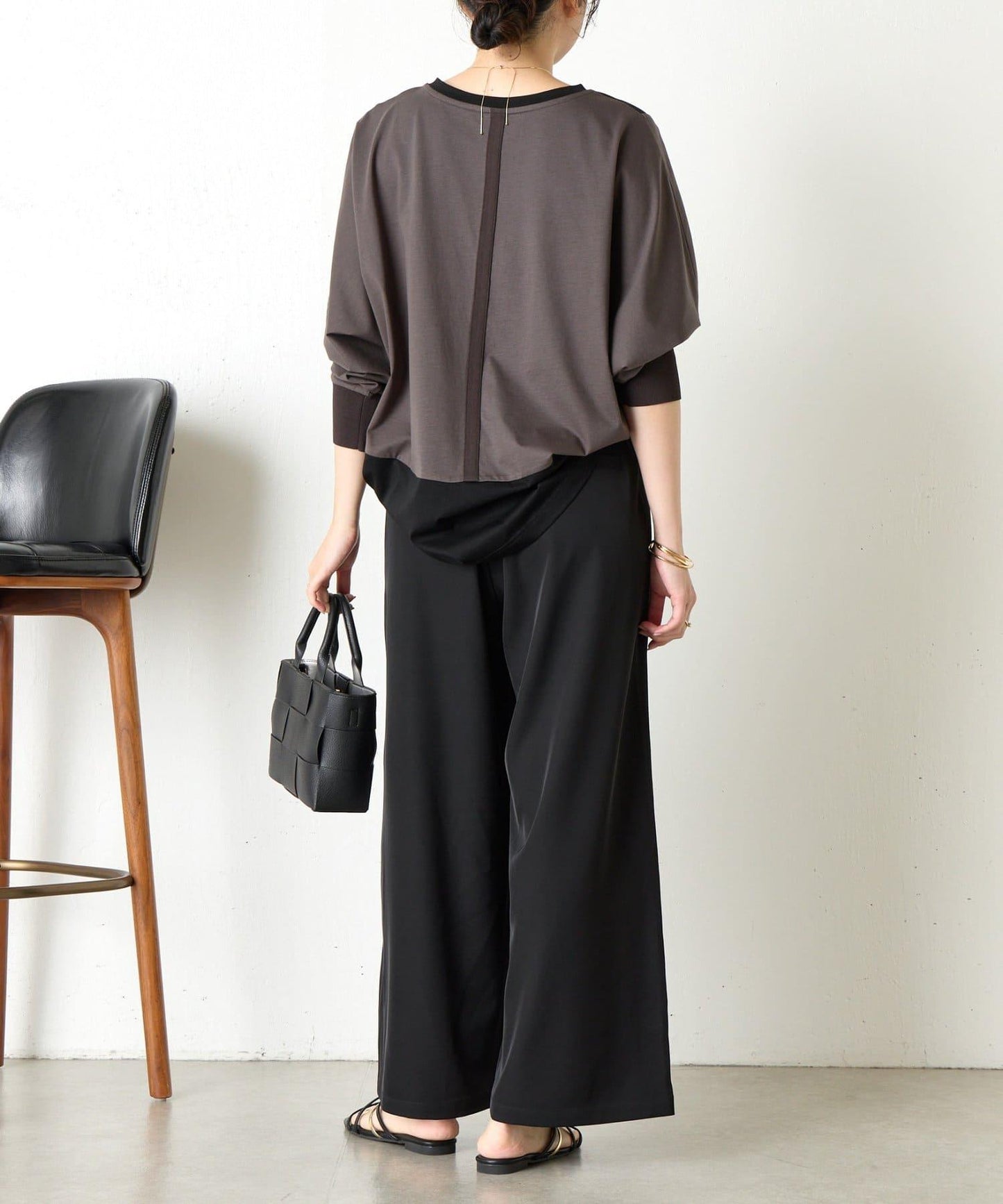 帶褶皺設計的寬鬆長褲