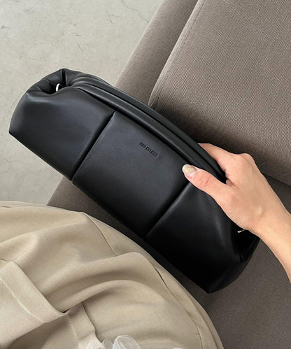 《ADD CULUMN/廣告欄》PUFF CLASP CLUTCH包