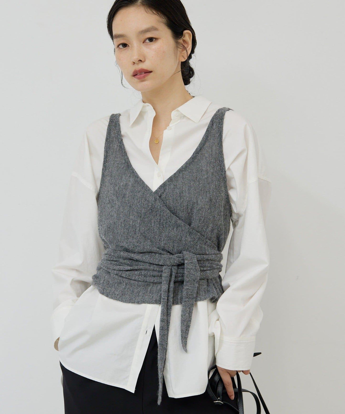 【套裝搭配】交叉領針織衫