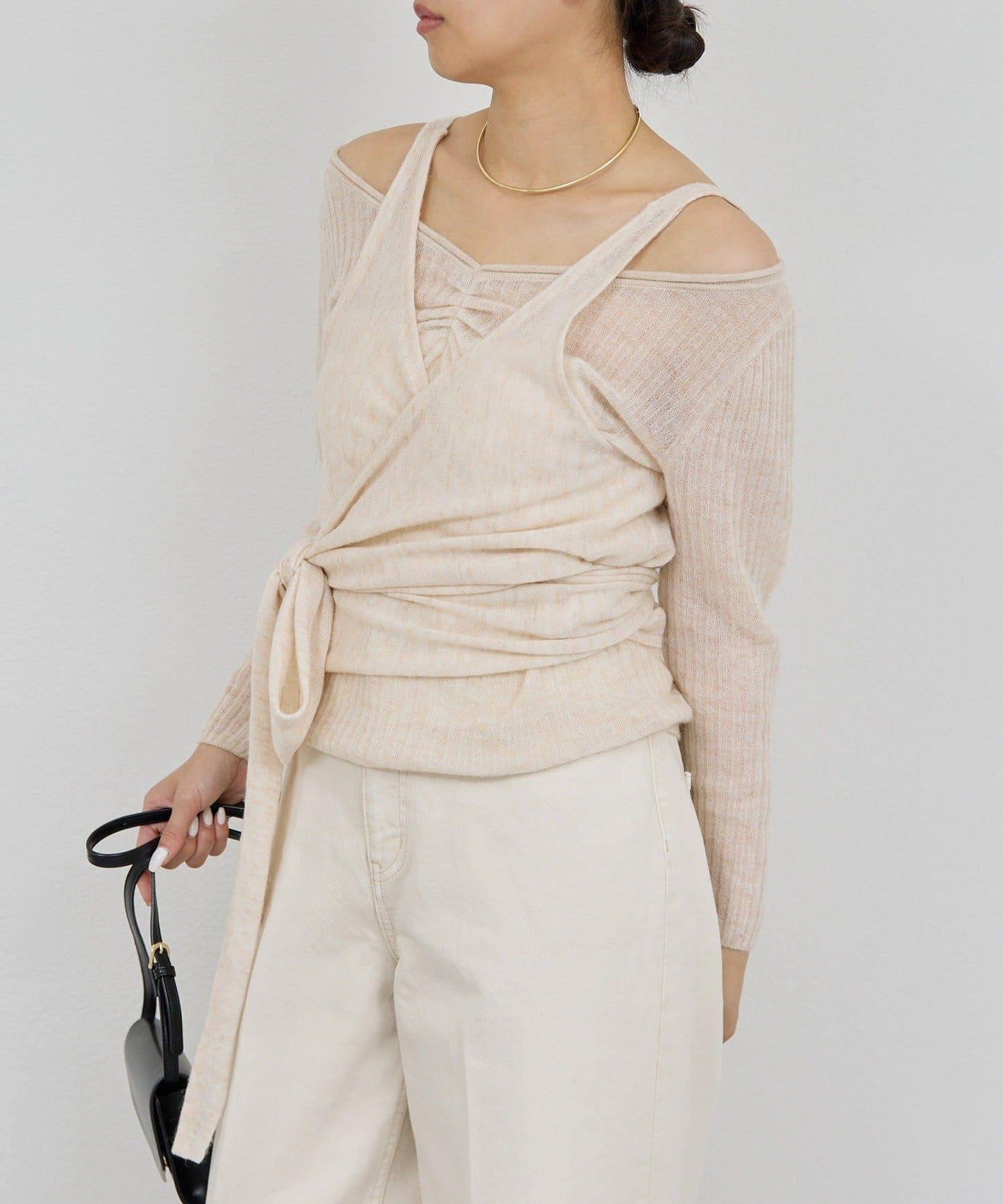 【套裝搭配】交叉領針織衫